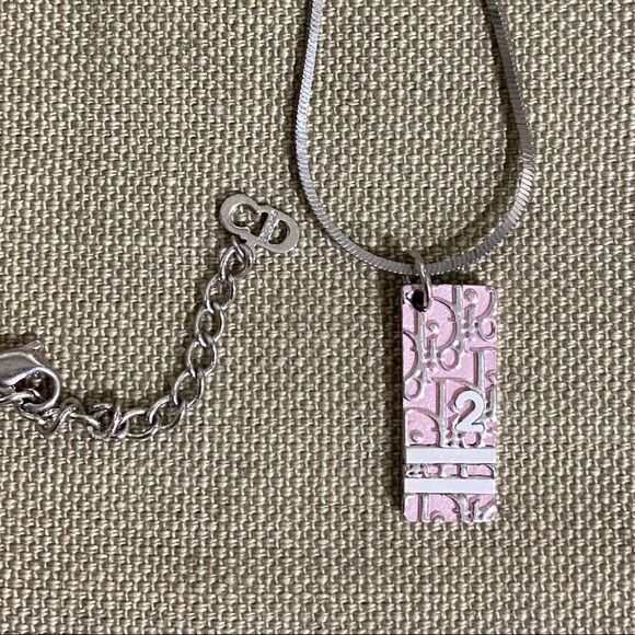 VINTAGE DIOR Necklace Trotter Baby Pink Silver Enamel Monogram Dainty - Picture 4 of 8
